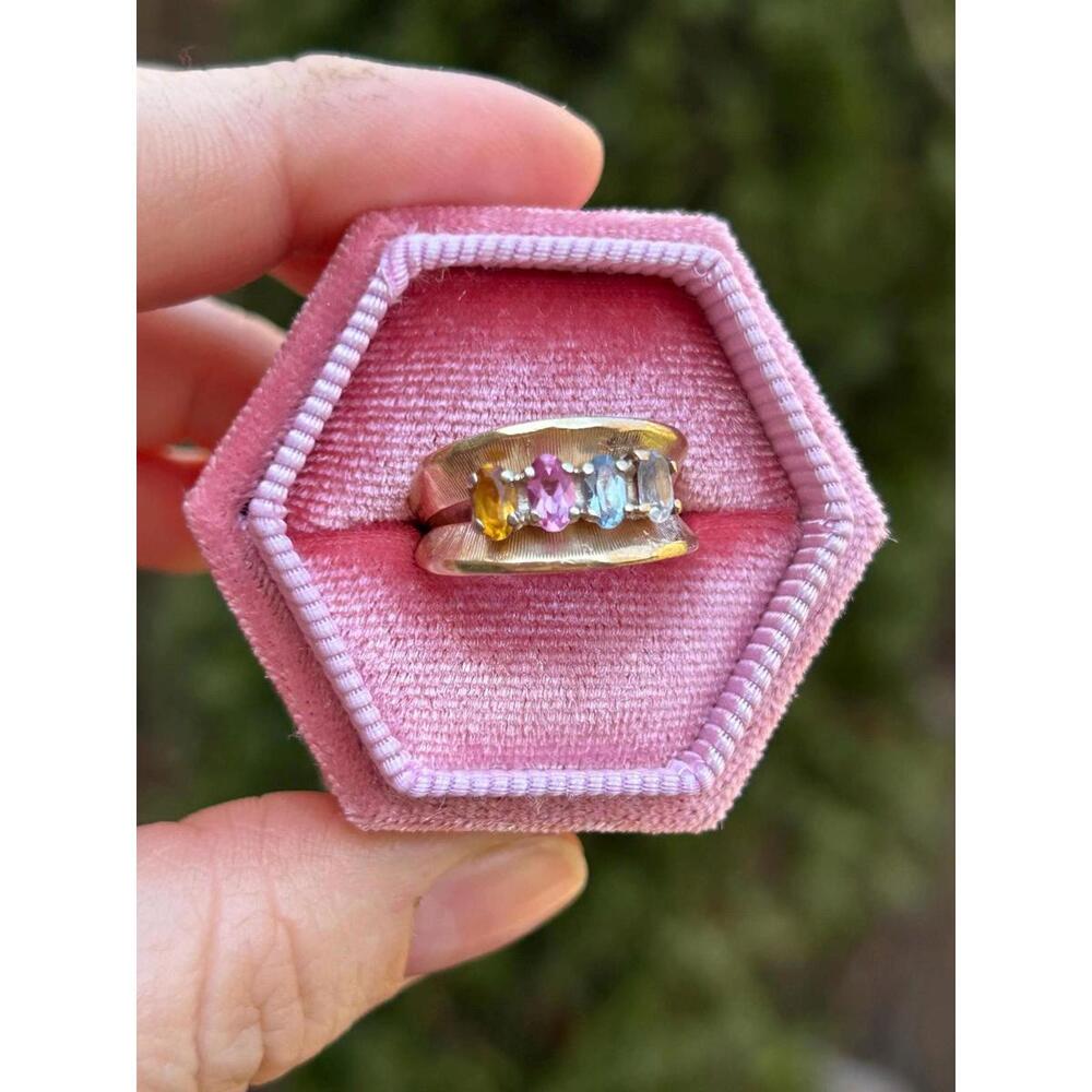 14k Solid Yellow Gold ring size 5.75 multicolored gemstones mother's ring Estate